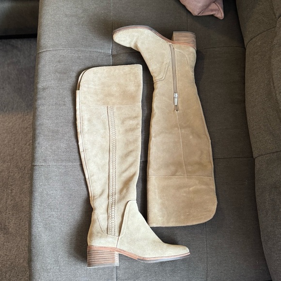 Vince Camuto Kochelda Over the Knee Boots size 5 - Picture 5 of 14